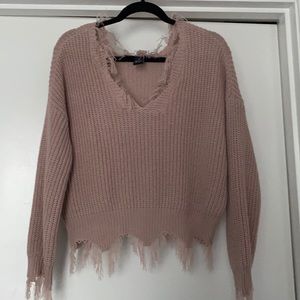 V neck frindged sweater